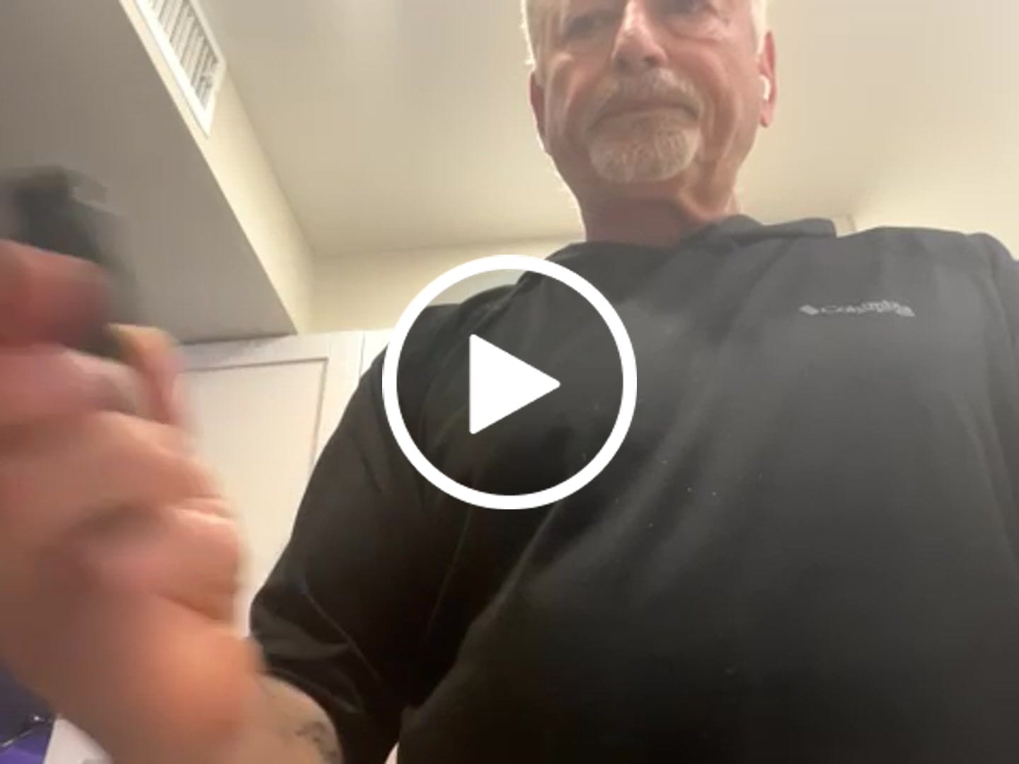 Customer video review of VT Mini Stinger OTF Knife