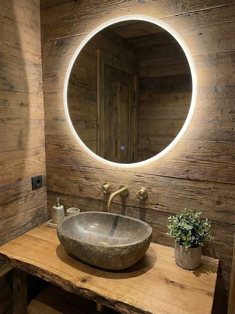 Customer photo review of Miroir Rond Salle De Bain Led Antibuée 80x80 Genéve – Bellori