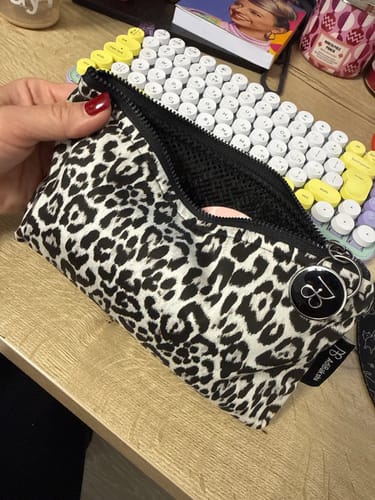 Customer photo review of תיק דרכונים גיל