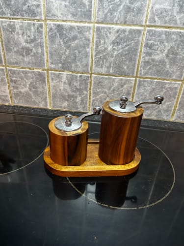 Customer photo review of Belleek Living Acacia Salt & Pepper Mill Grinder Set