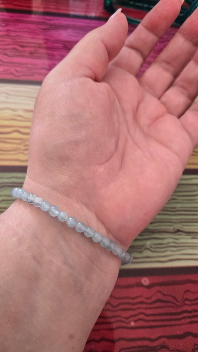 Customer photo review of Bracelet Fin en Pierres Naturelles de 4mm