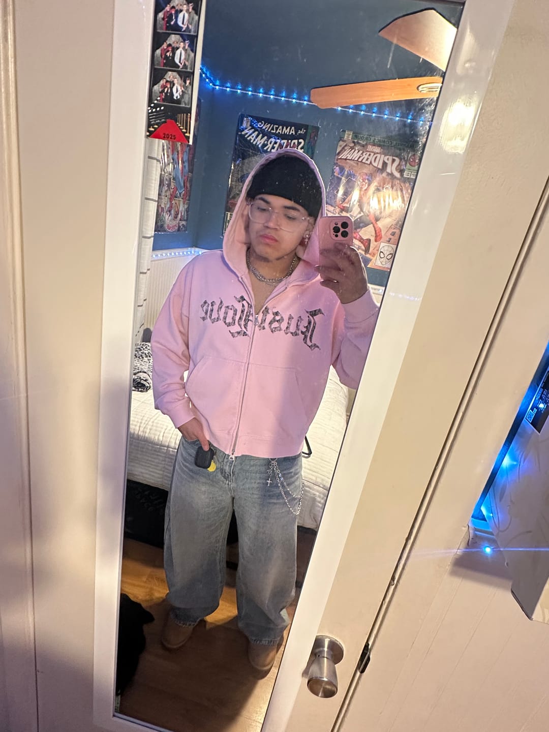 Customer photo review of Aelfric Eden Baggy Barrel Washed Jeans