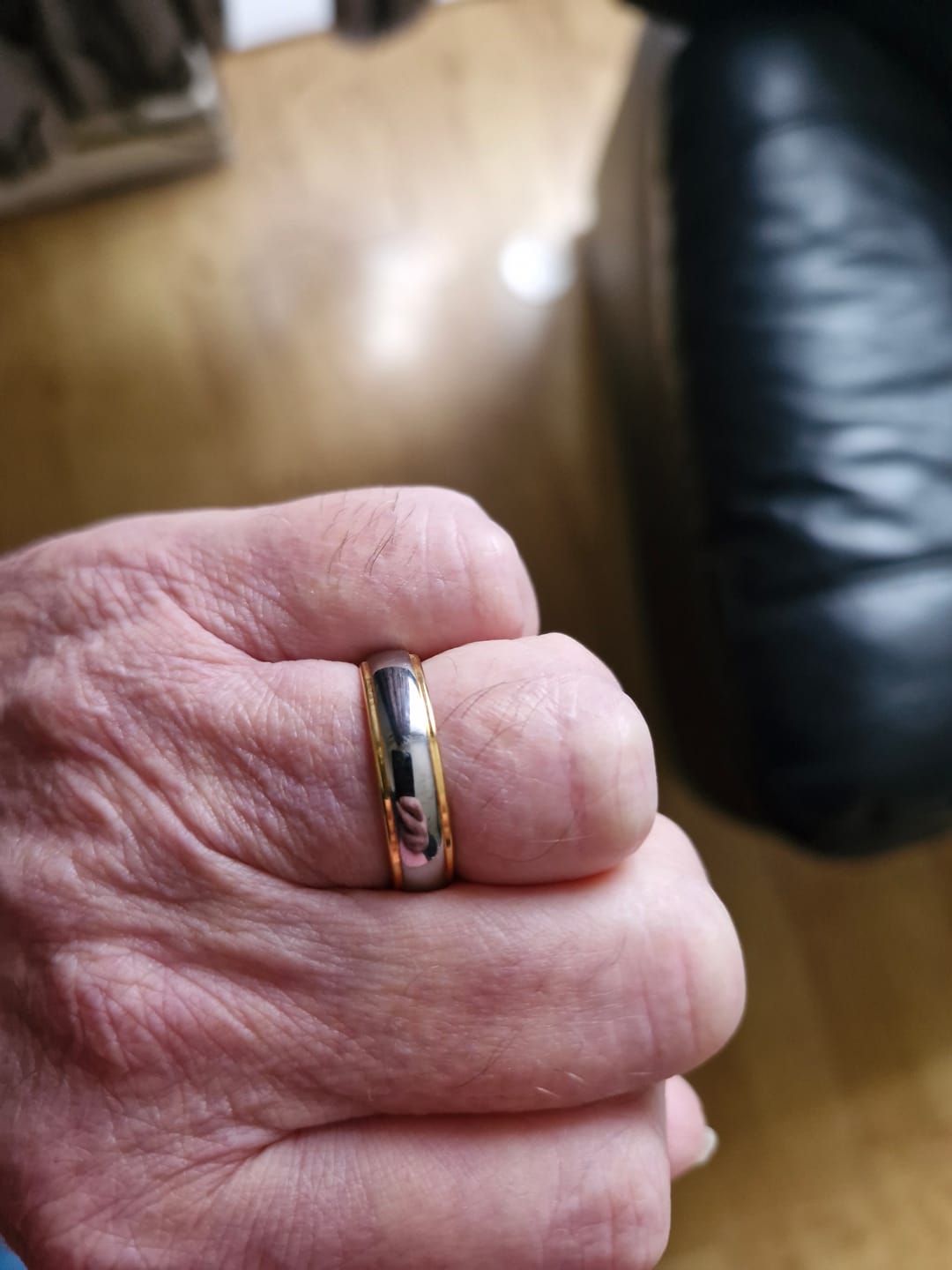 Customer photo review of Vulcan Mirror 6mm Wonder Ring