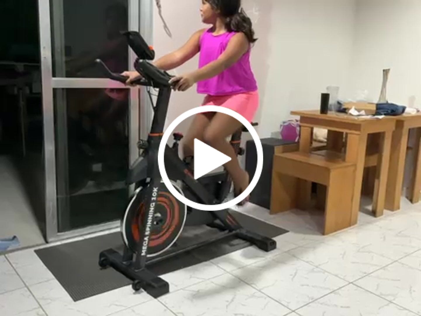 Customer video review of Bicicleta Ergométrica Bike Mega Spinning 10K