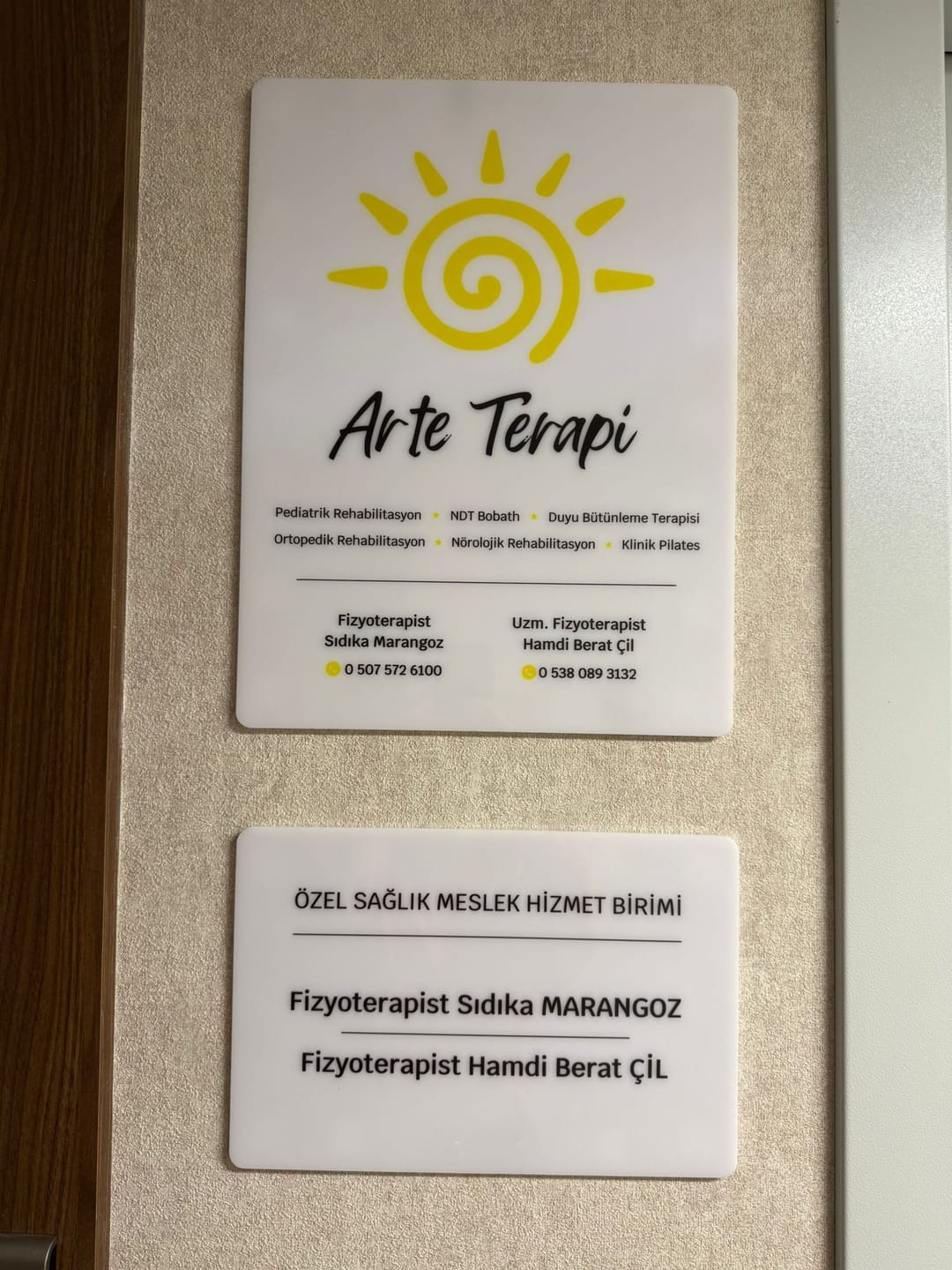 Customer photo review of Beyaz Pleksi Kapı Tabelası