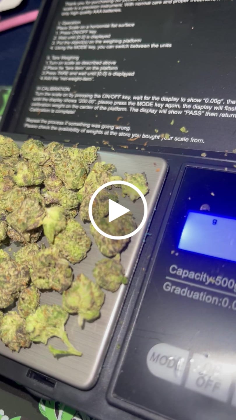 Customer video review of FREE SAMPLE (with code) THCa Flower