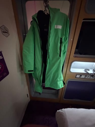 Customer photo review of BEACHBUM BROBE - TOUCAN GREEN
