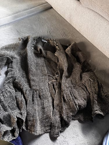 Customer photo review of Maelis Linen Top in Onyx