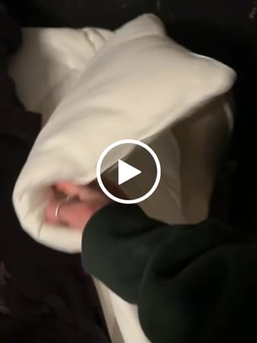 Customer video review of MarshMellow Comforter