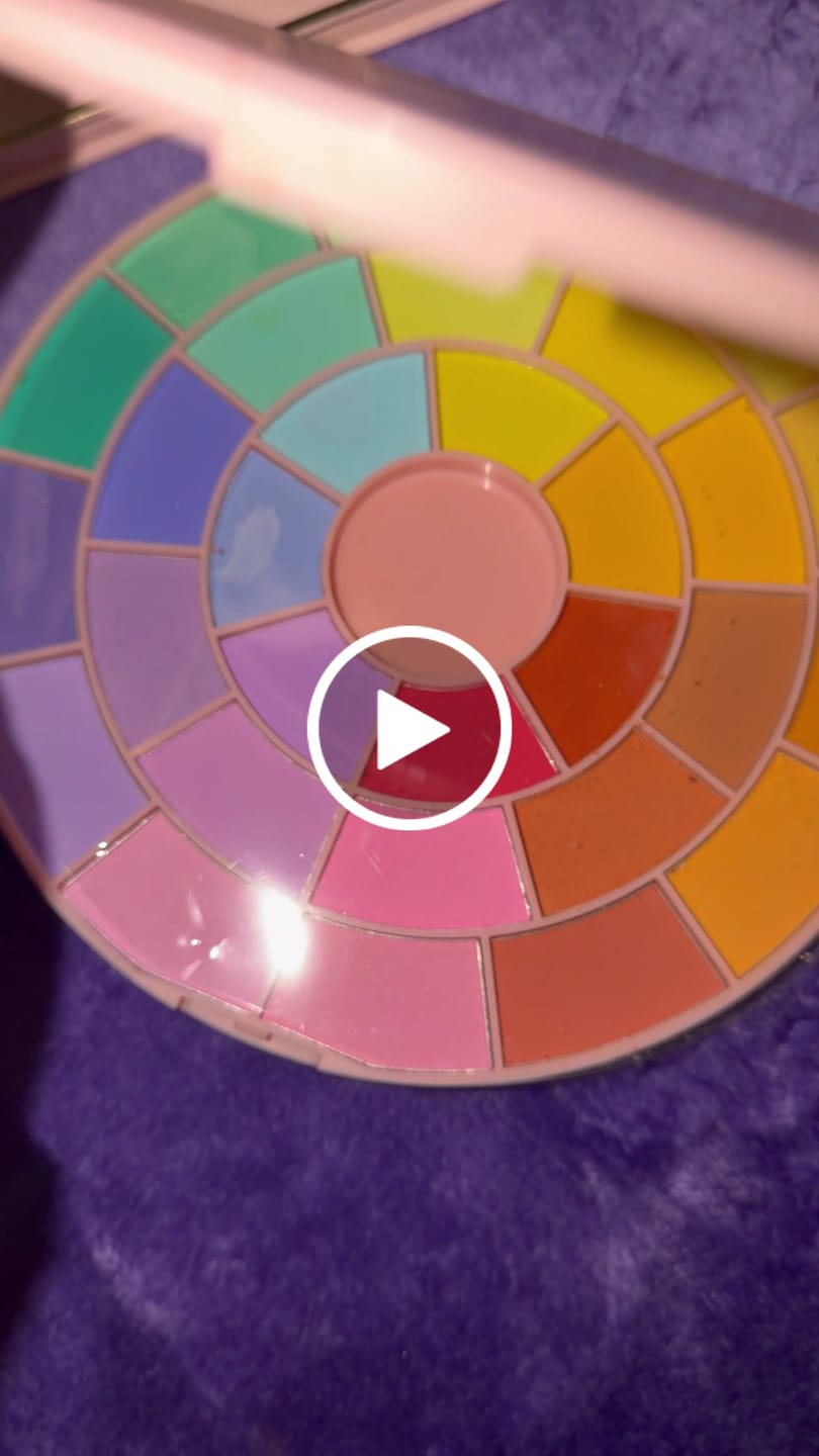 Customer video review of P. Louise Off The Record Eyeliner Palette