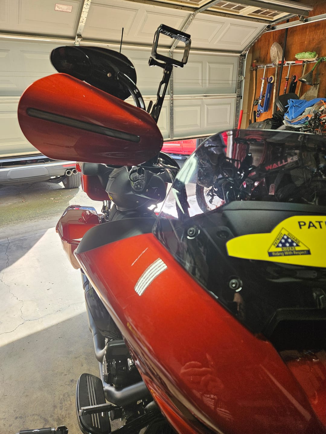 Customer photo review of Color Matched hand guard with LED for Harley Touring & Softails