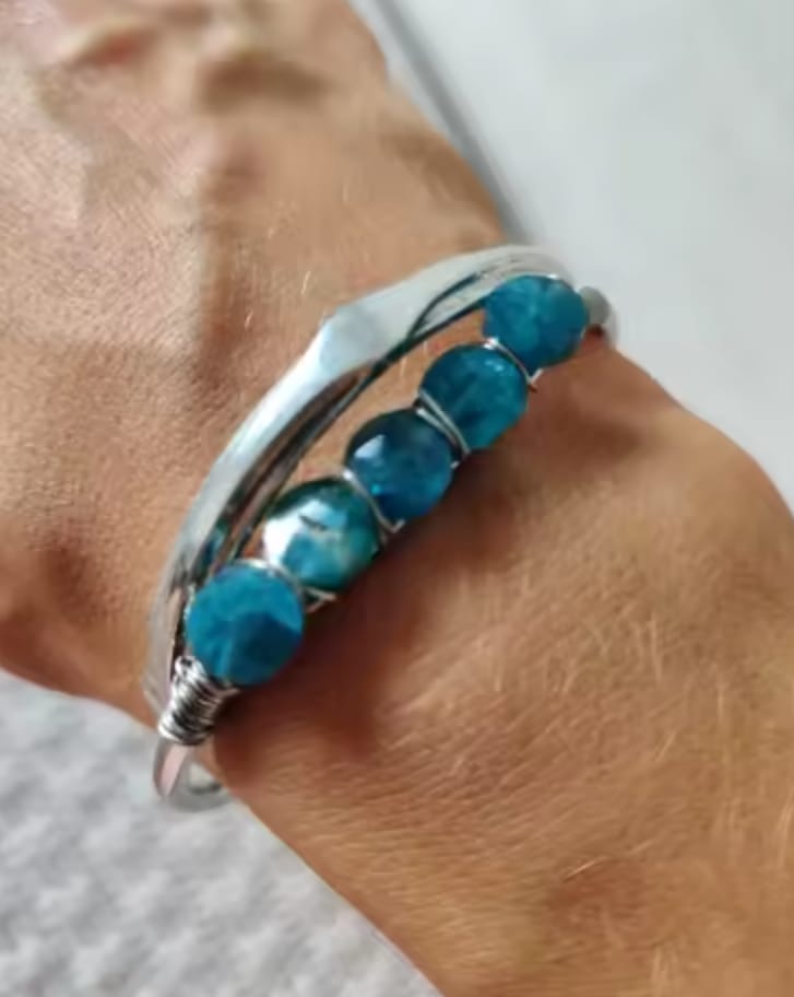Customer photo review of Natural Apatite Wire Cuff Bracelet