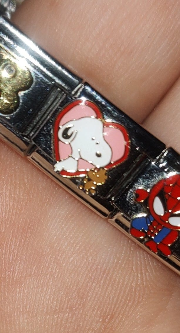 Customer photo review of Charm Snoopy Corazón
