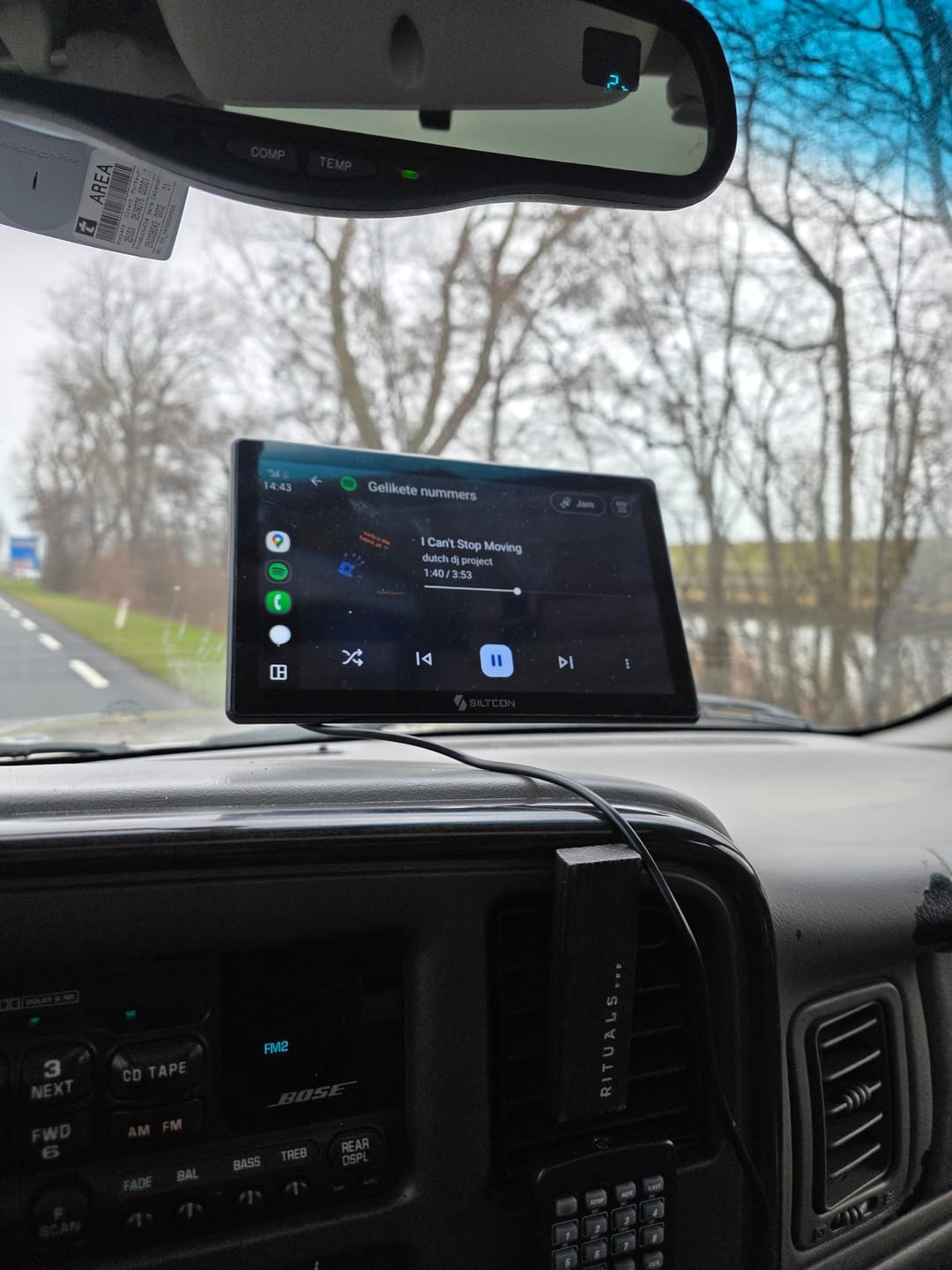 Customer photo review of Siltcon® 9”  Carplay / Android Auto Scherm
