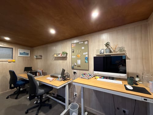 Customer photo review of FOLD Display Ledge 600