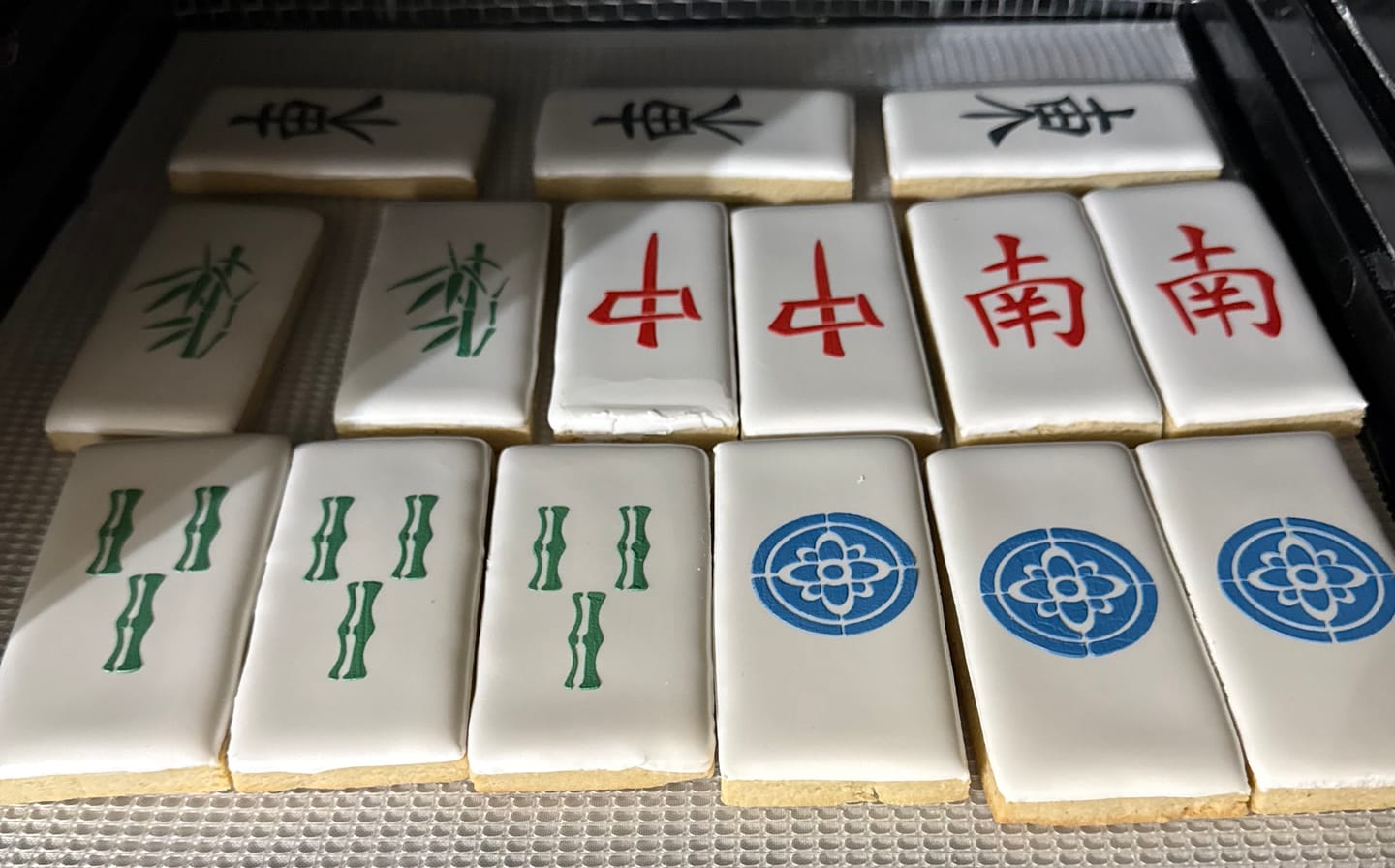 Customer photo review of Mahjong Tiles Cookie Stencil Set