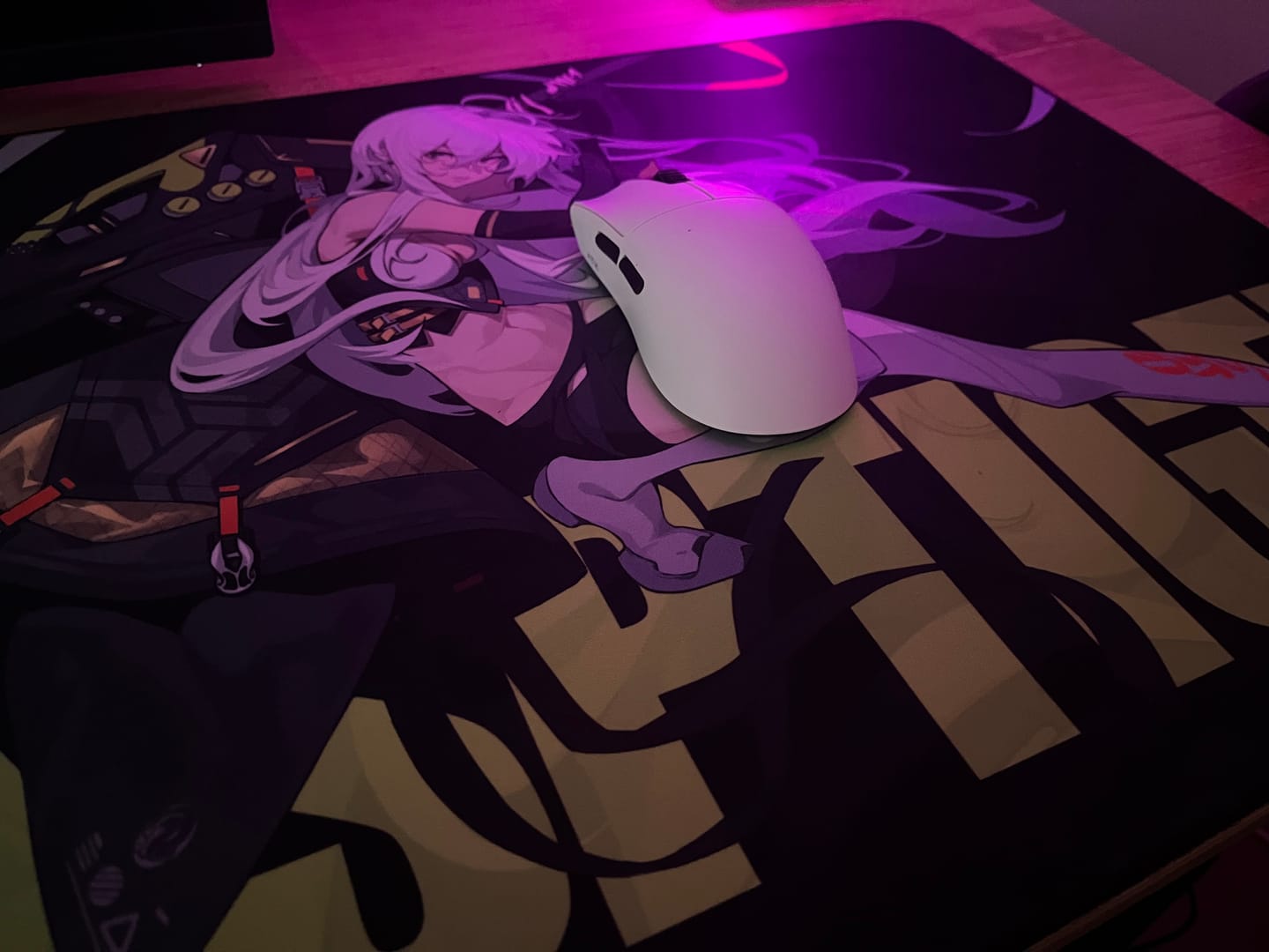 Customer photo review of ESPTiger Pioneer Series Talismans Yasheng V2 Mousepad