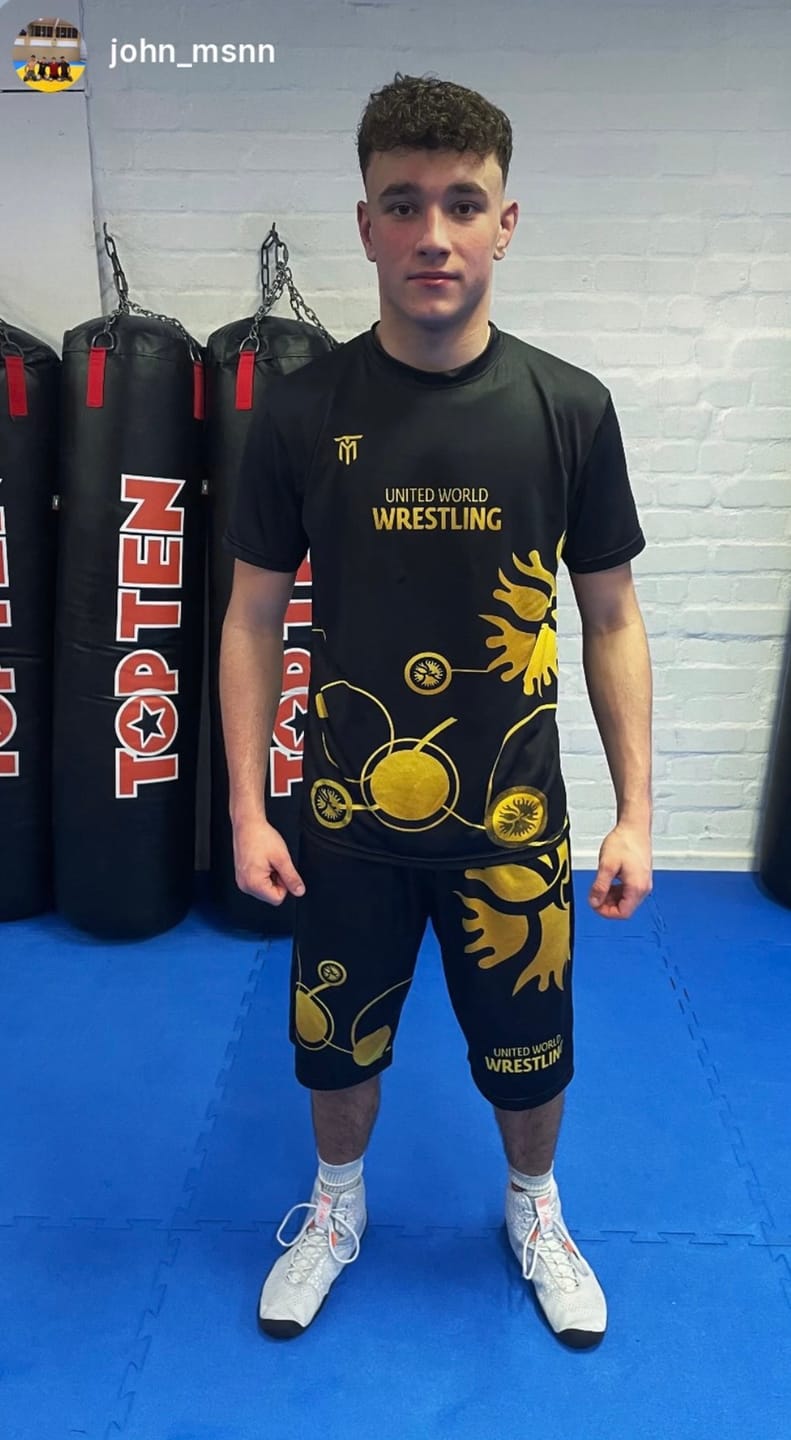 Customer photo review of TYMRON IMPERIAL BLACK GOLD SET
