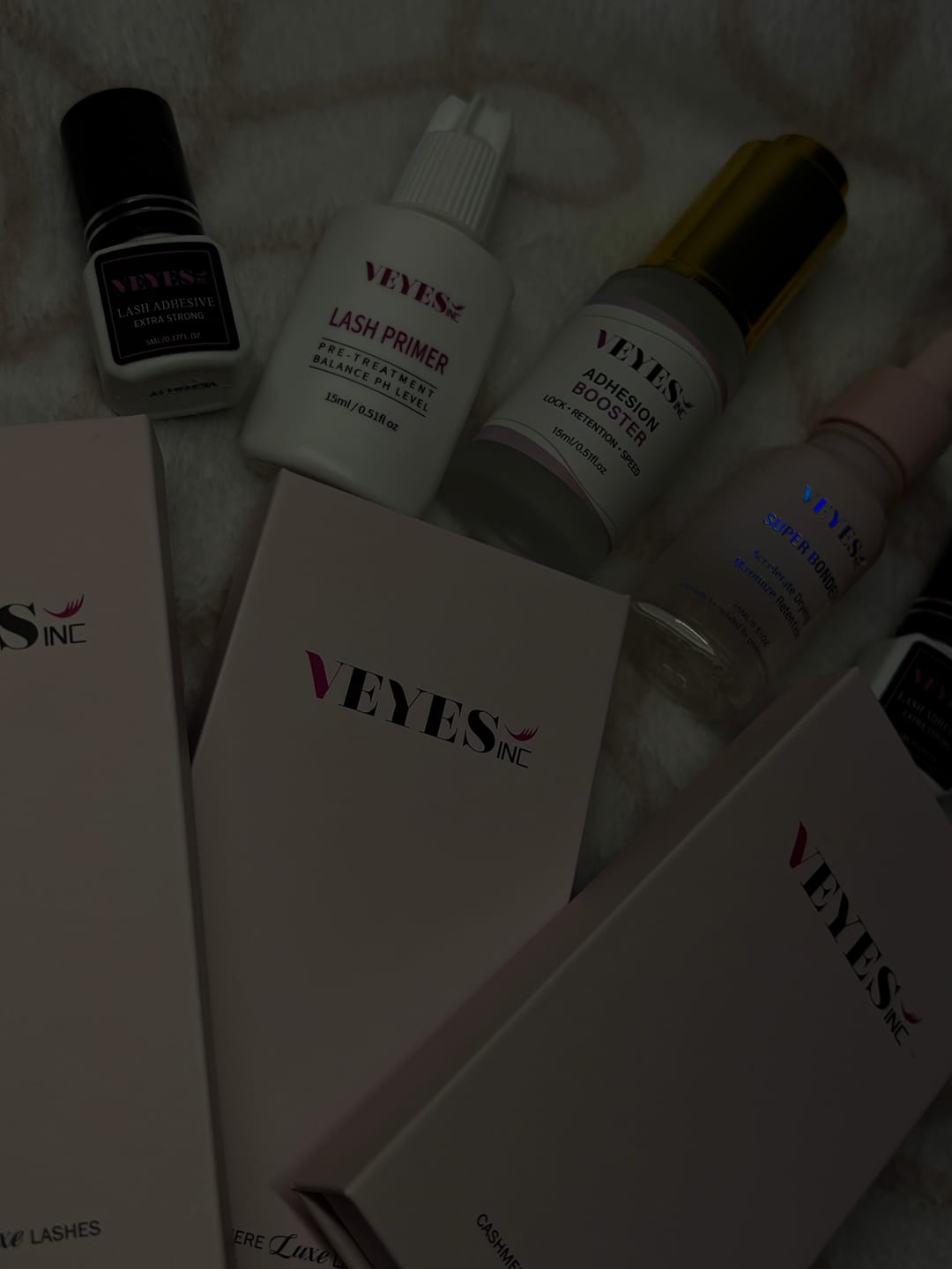 Customer photo review of Veyes Cashmere Luxe Lashes
