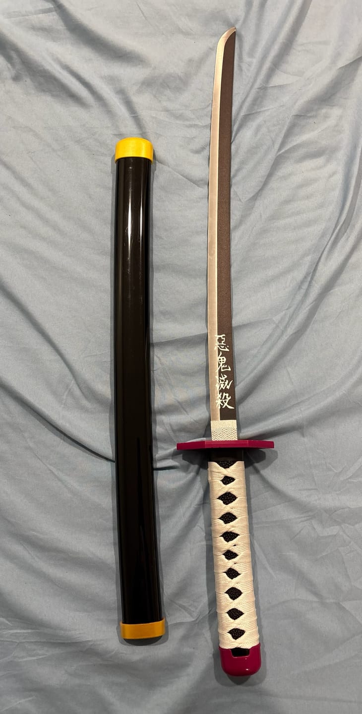Customer photo review of tomioka giyuu katana