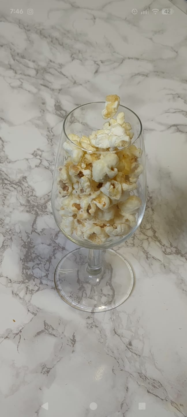 Customer photo review of Pop the Champagne (125g) - White Chocolate "Popping" Kettle Corn