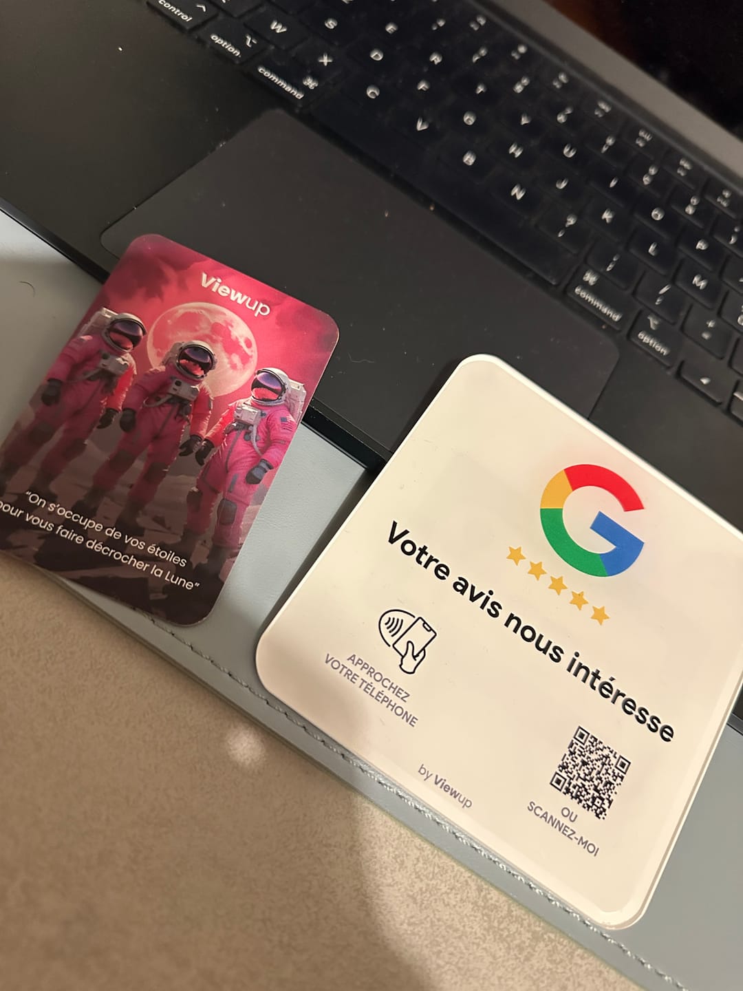 Customer photo review of Carte Avis Google NFC connectée avec QR code