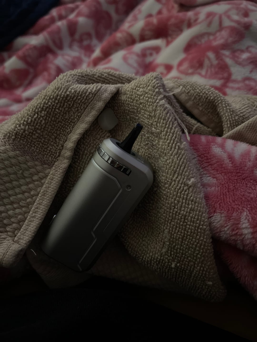Customer photo review of 1 Gram Delta-8 THC Vape Cartridge | Strawberry Cheesecake - Indica