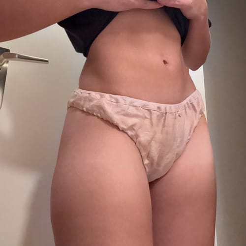 Customer photo review of Linen Thongs EMBERLYNN