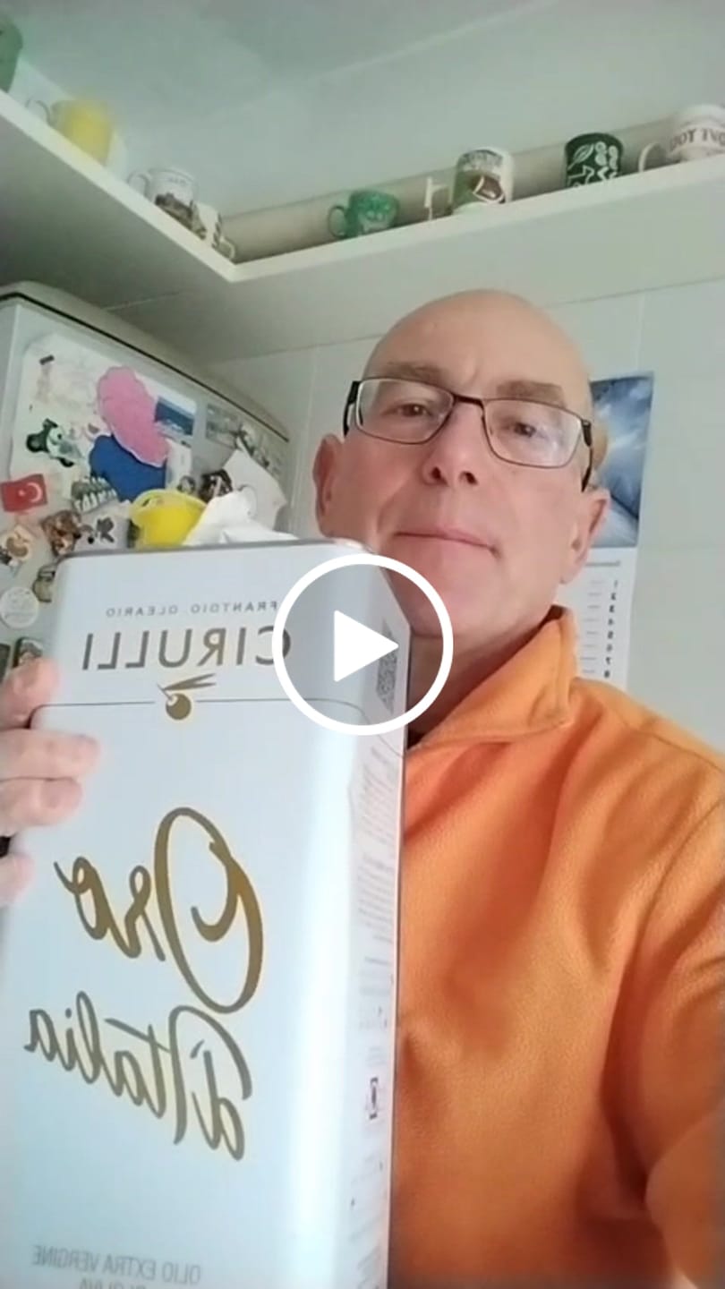 Customer video review of 1 lattina di olio extravergine di oliva • 5 Litri