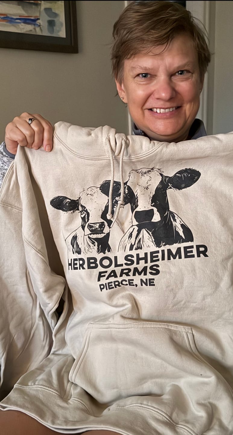 Customer photo review of DAIRY FARM CUSTOM HOODIE D8