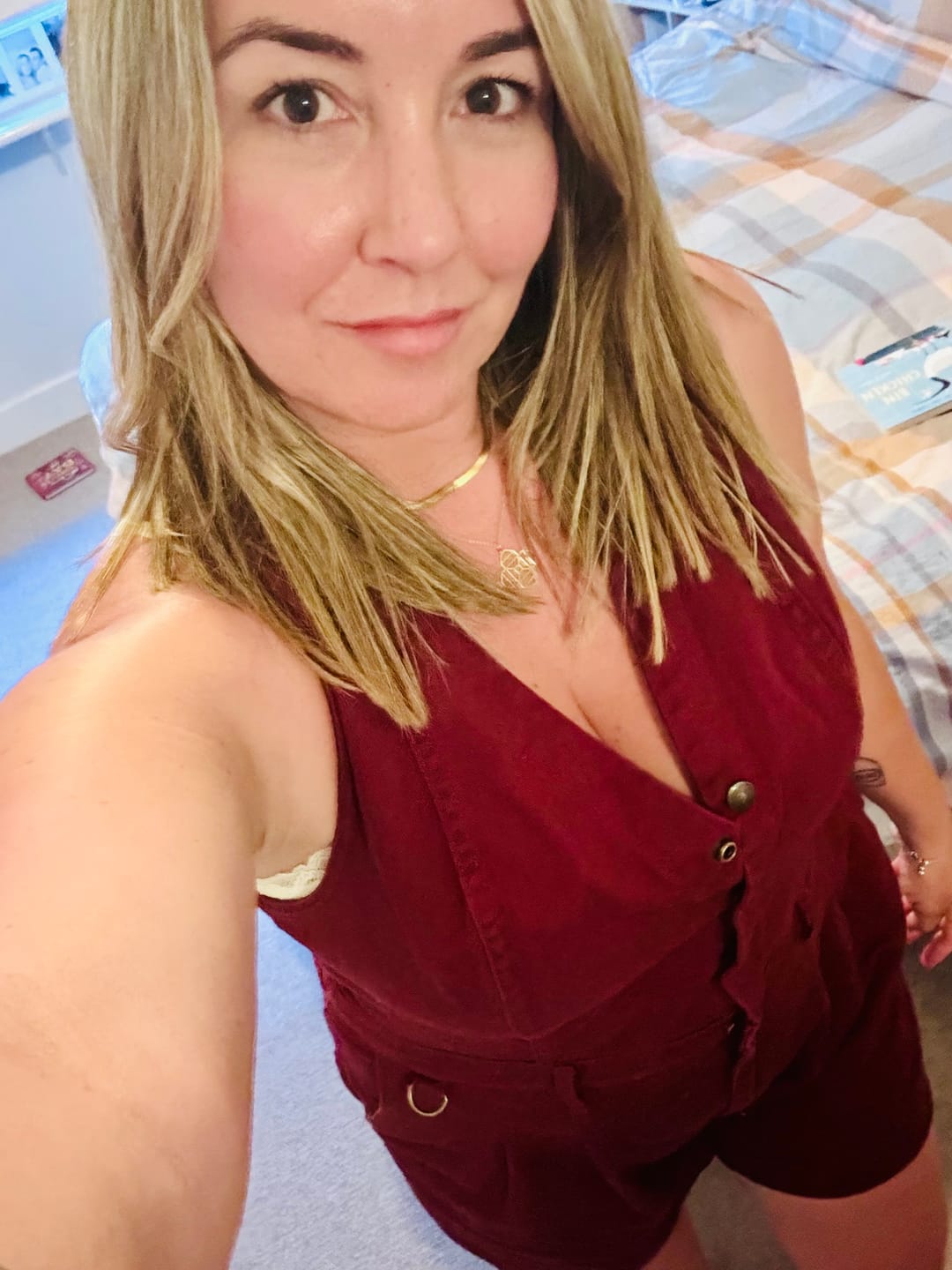 Customer photo review of Cropped Roper Suit - Burgundy
