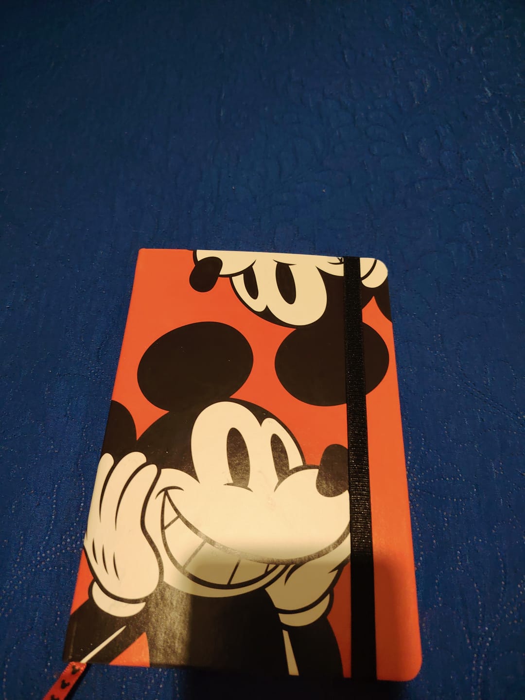 Customer photo review of Mooving - Libreta Notes A5 Líneas Tapa Dura Mickey Mouse