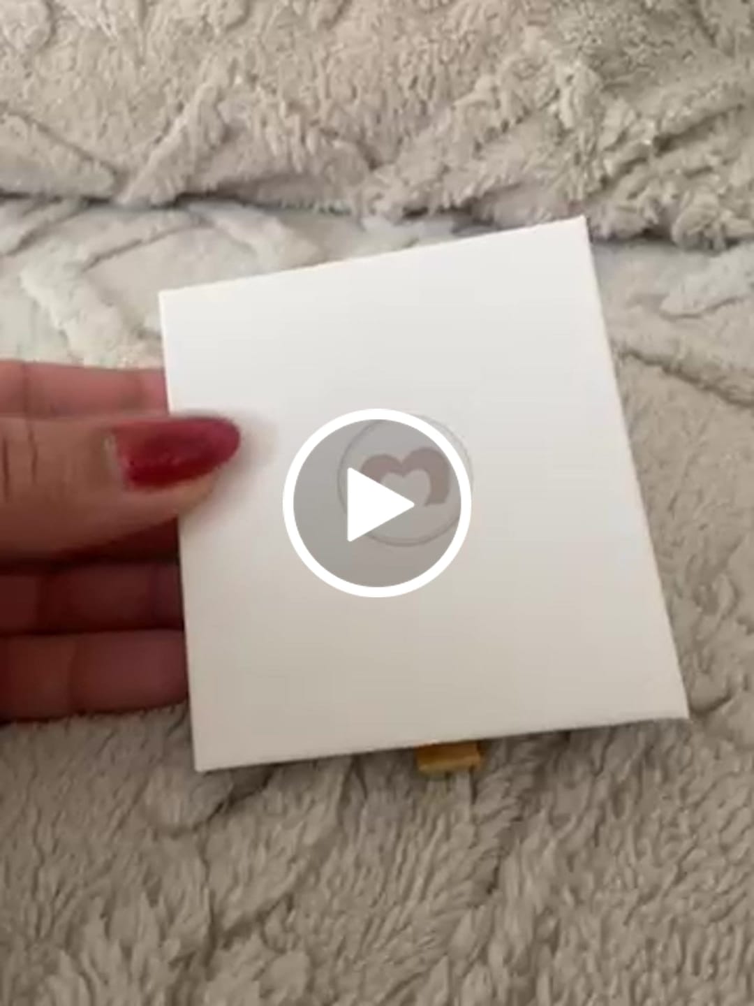 Customer video review of Cajita Joyas - Nude Beige