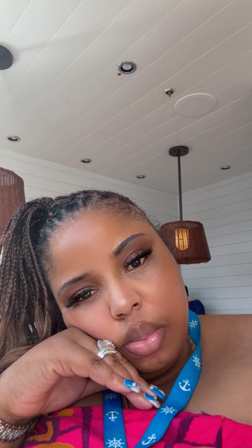 Customer photo review of Zury Sis Pre-Stretched Crochet Braid - FRENCH CURL BRAID 24" 10X