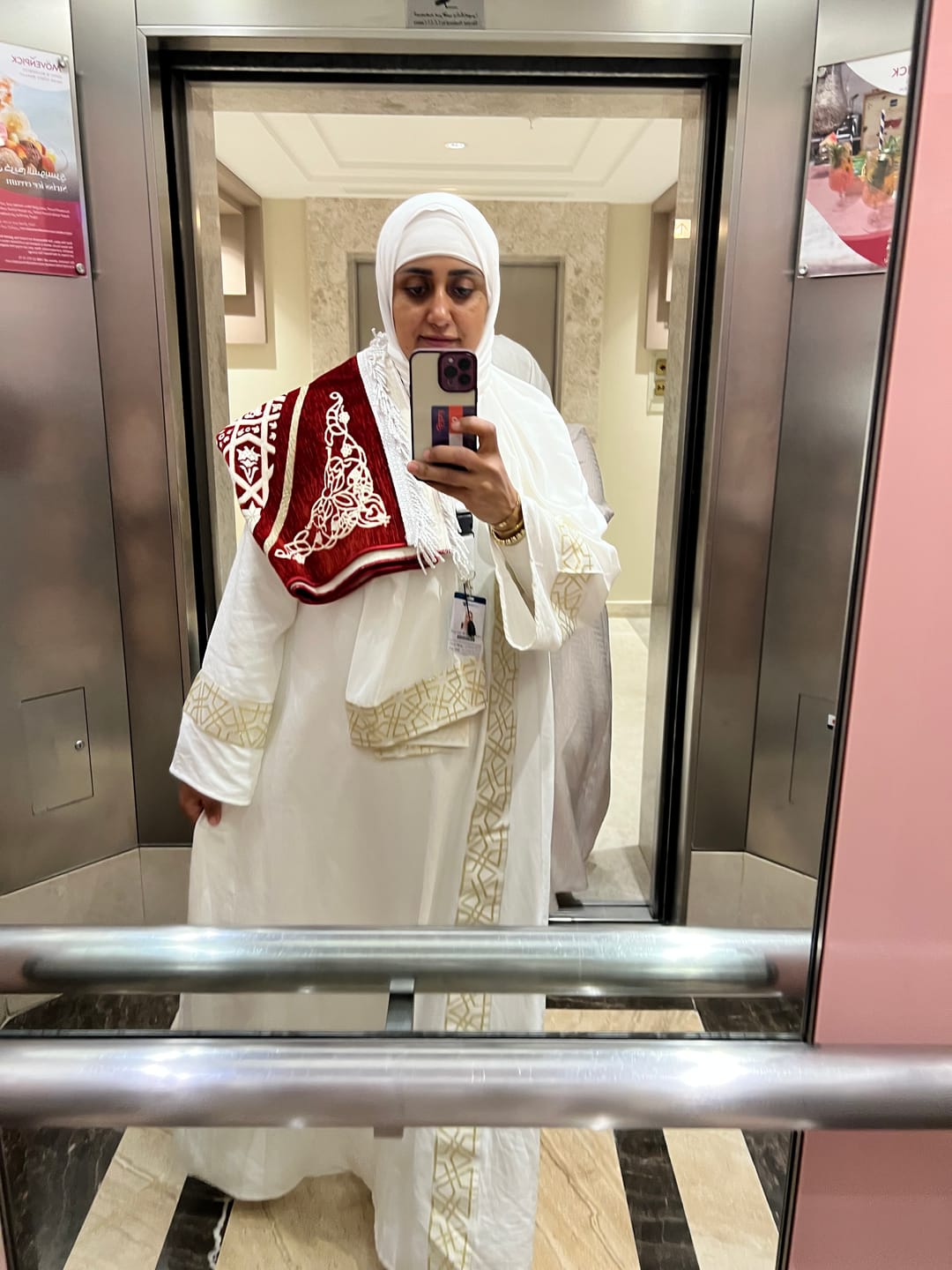 Customer photo review of BUY 3 ABAYAS  = GET 20% OFF