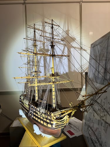 Reseña con foto de un cliente sobre Maqueta Barco Sec. Sma. Trinidad