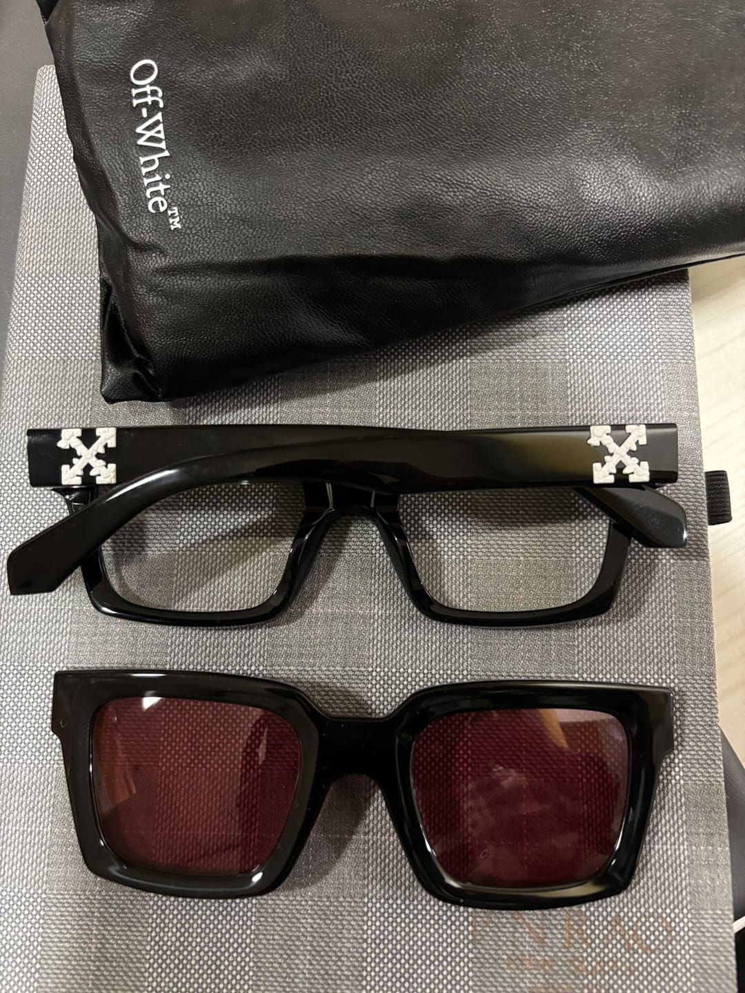 Customer photo review of Off-White Clip On Sunglass OERI14c 1025