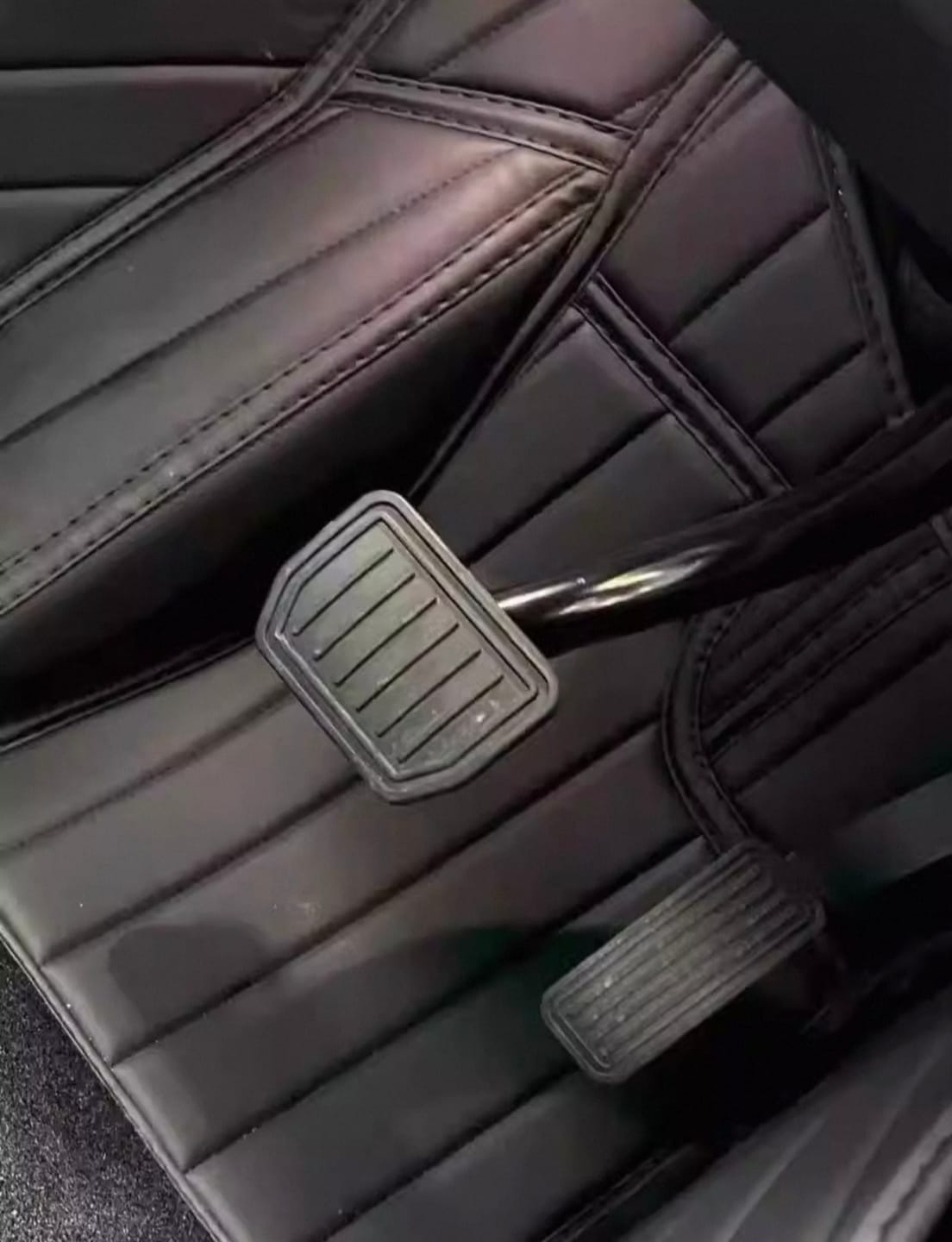 Customer photo review of Stripe Stitching Custom Luxury Car Floor Mats Set