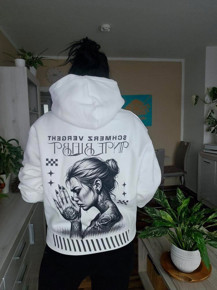 Customer photo review of Schmerz vergeht – Oversized Hoodie