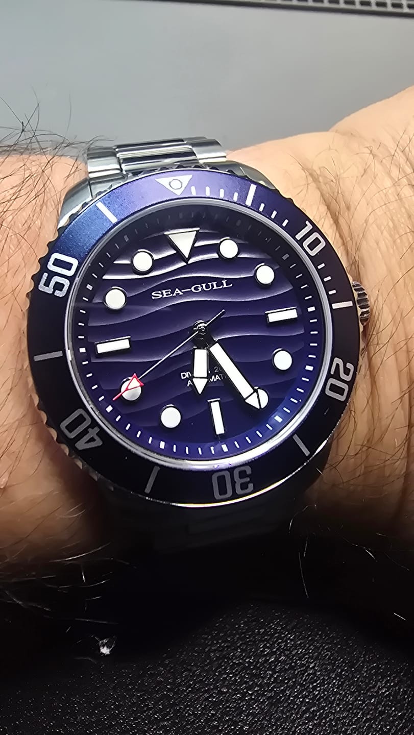 Customer photo review of Ocean Series | 200m Waterproof | Luminous | Dive | 41mm