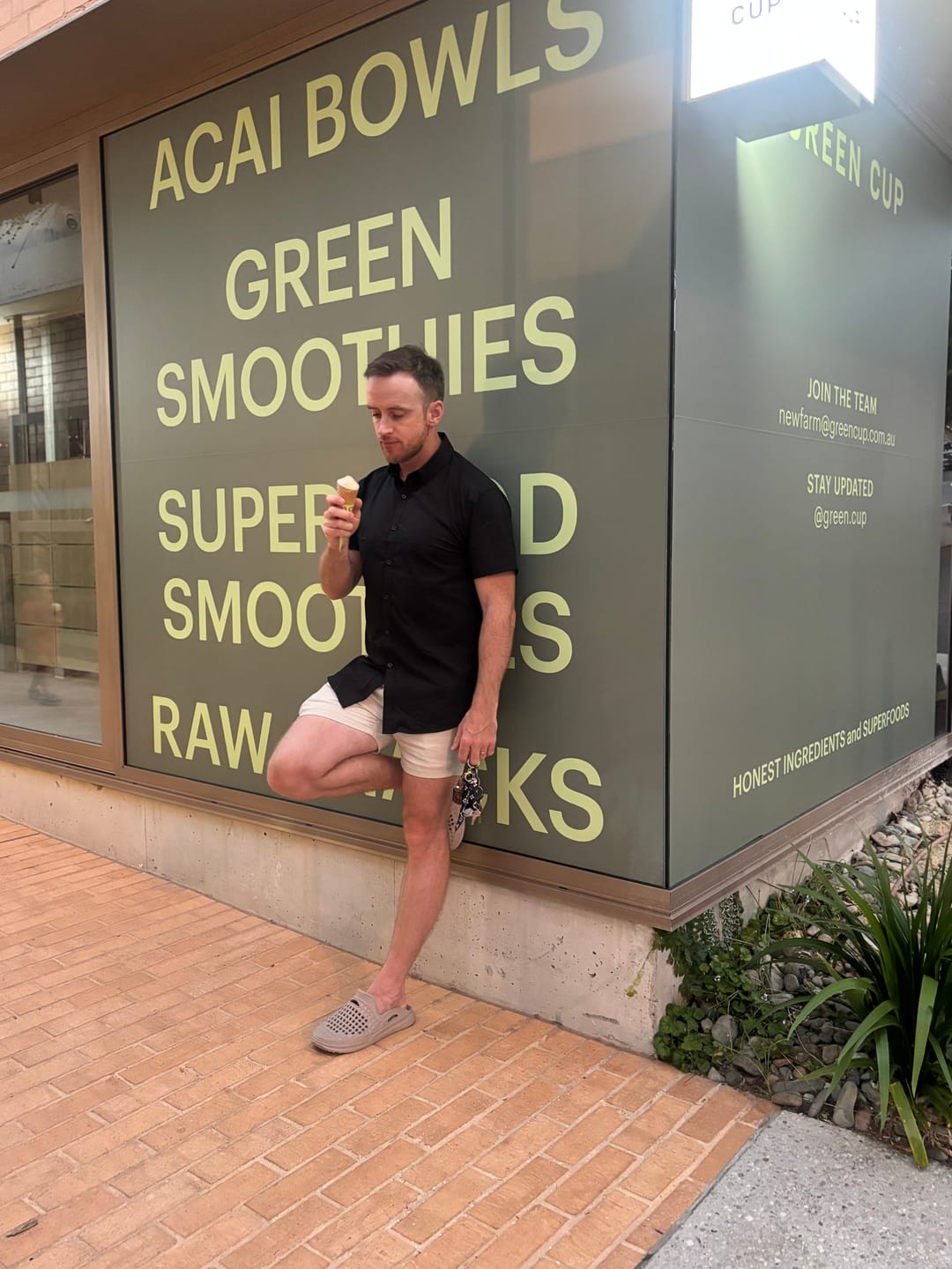 Customer photo review of Performance Bamboo Short Sleeve Shirt - Black