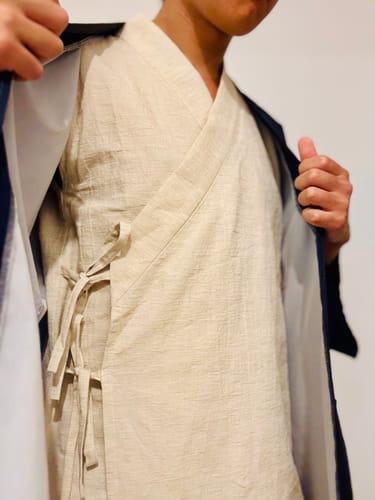 Customer photo review of Cotton Linen Large Slanted Placket Vest