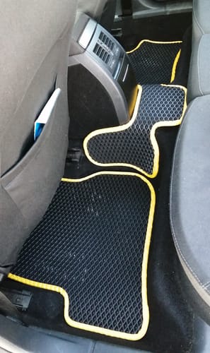 Customer photo review of Auto Fußmatten nach Maß - Komplettset