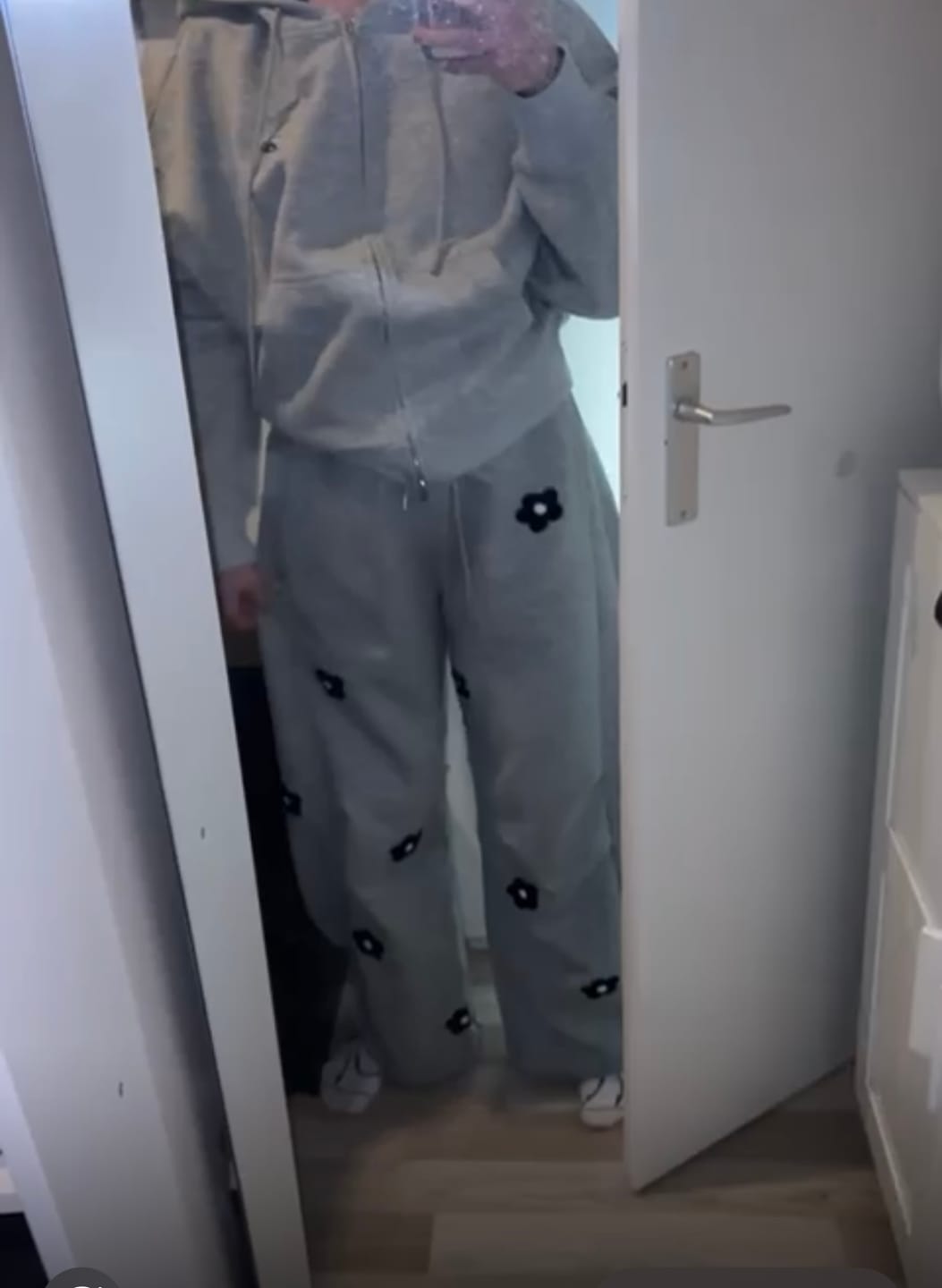 Customer photo review of Aelfric Eden Boxy Double Zip Up Hoodie