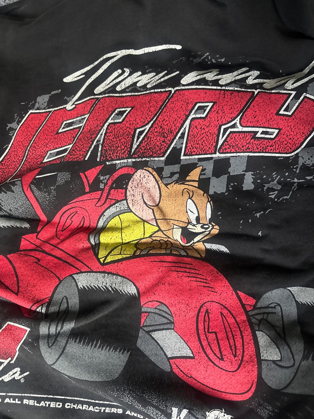 Customer photo review of 5179 - Tom & Jerry Zipup
