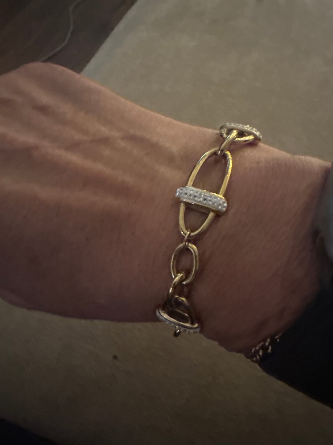 Customer photo review of Solas Bracelet - Gold