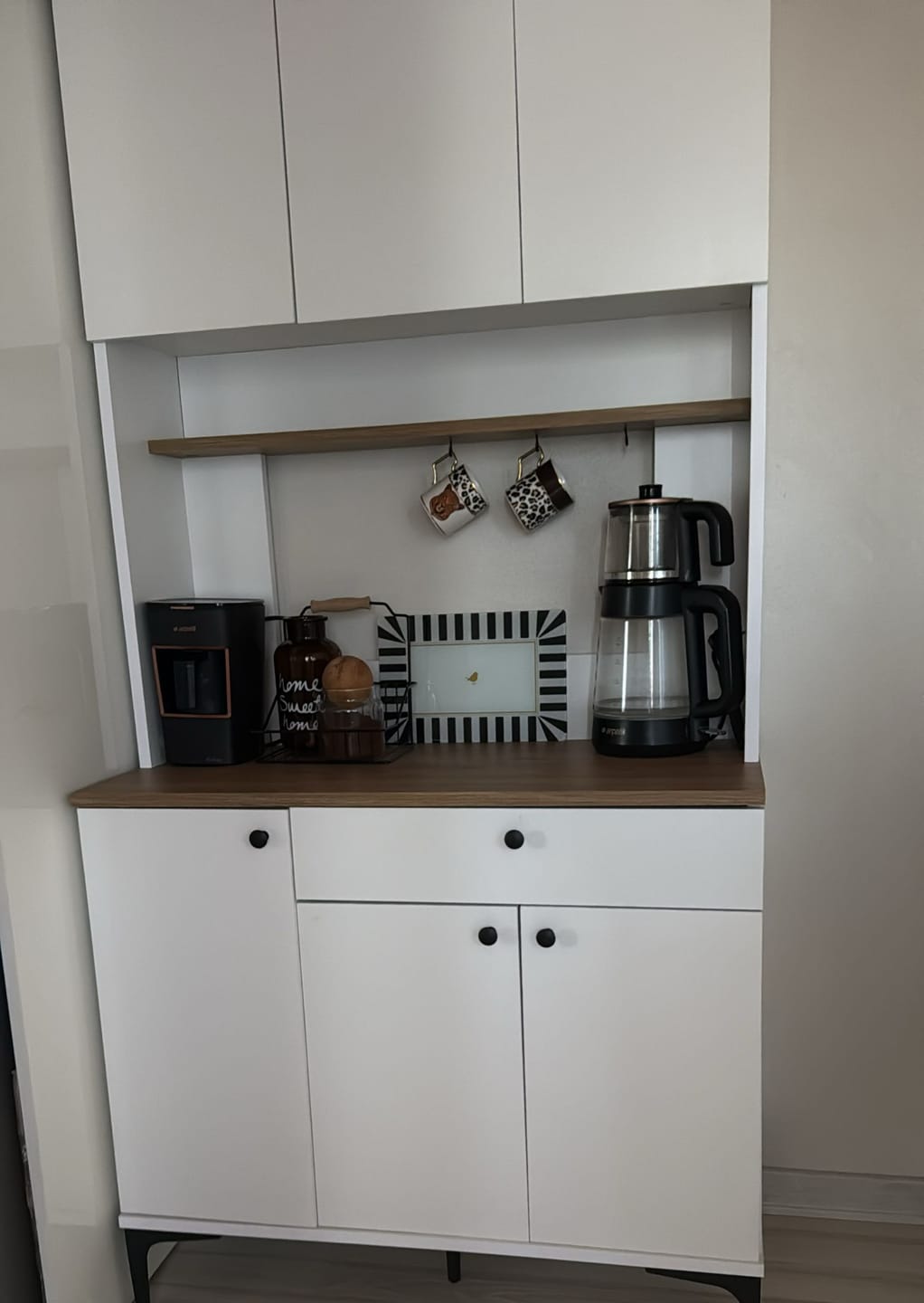 Customer photo review of Rani JE196 Çok Amaçlı Dolap 6 Kapaklı 1 Çekmeceli Kiler Mutfak Dolabı Sepet Ceviz - Beyaz
