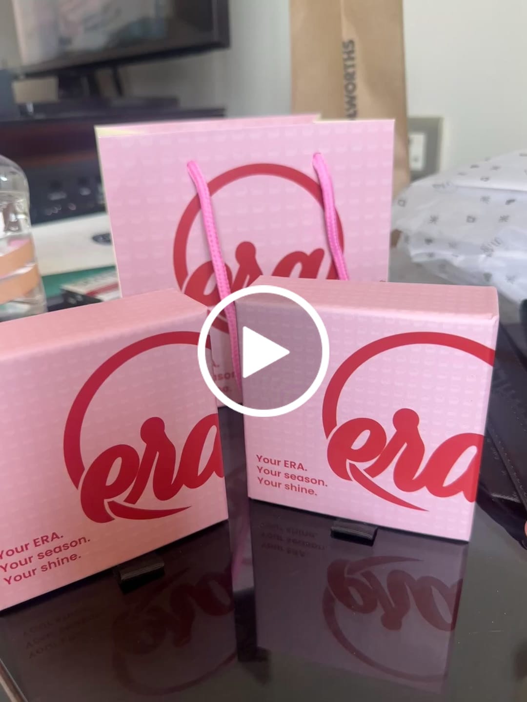 Customer video review of Gold Precious Logo Necklace