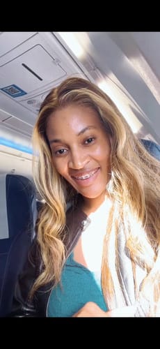 Customer photo review of Colour : Silky Straight Honey Blonde 13a Unit