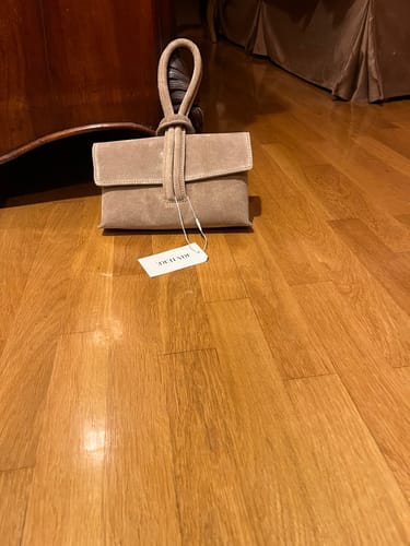 Customer photo review of Σουέντ τσαντάκι δερμάτινο
